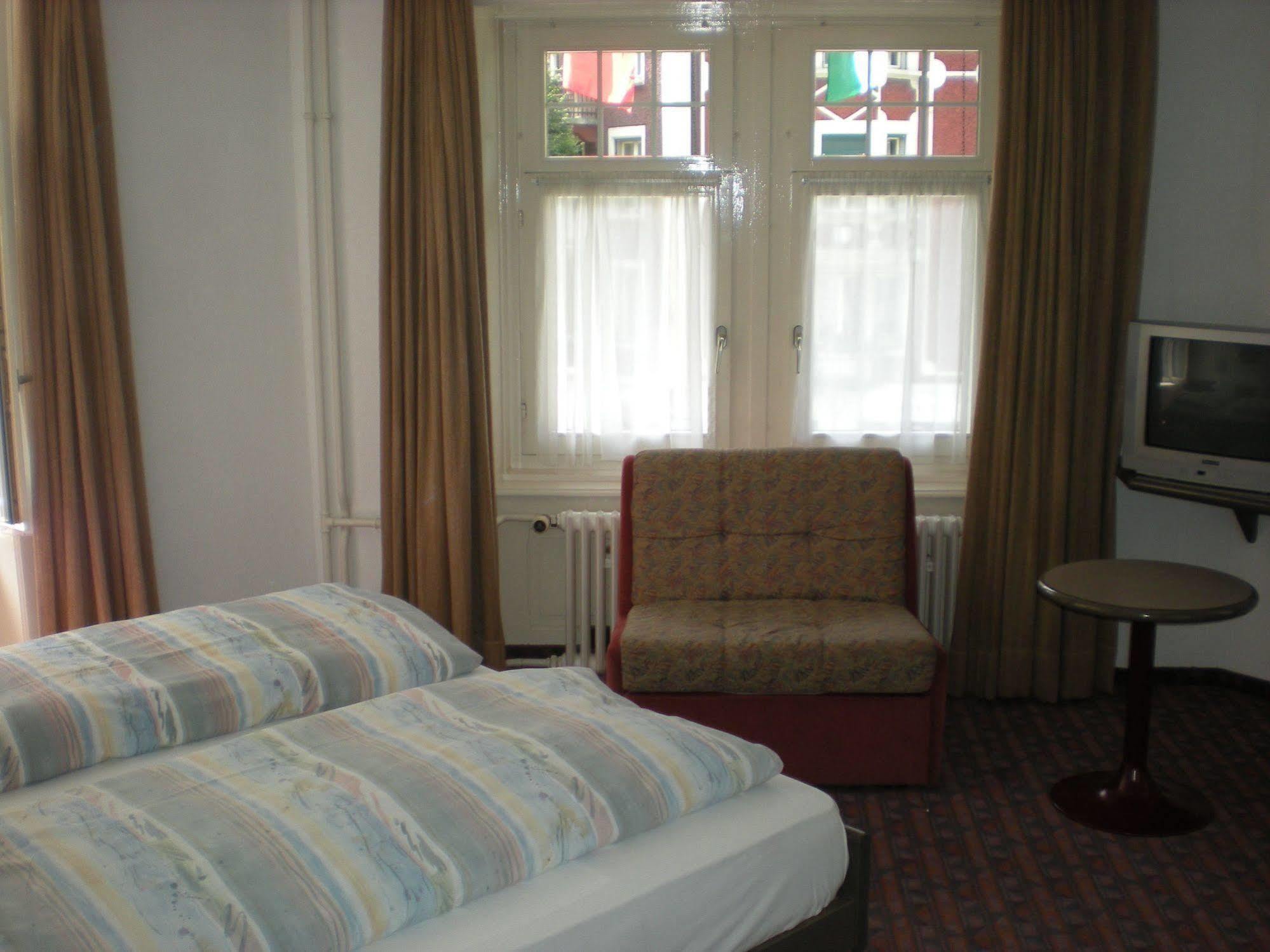 Hotel Drei Koenige 3*